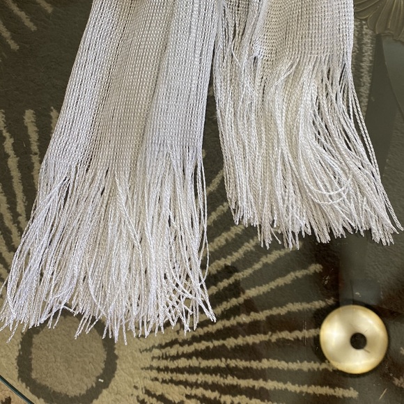 Petal Rose dressy scarf in the color champagne. NWOT! - Picture 3 of 4